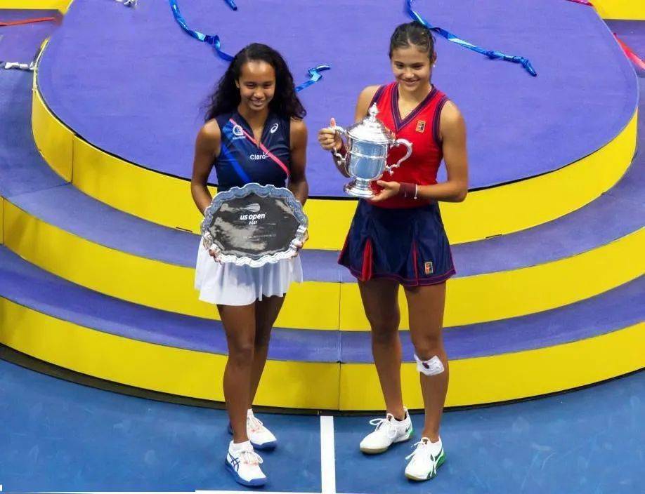 在场面上形 在场面上形