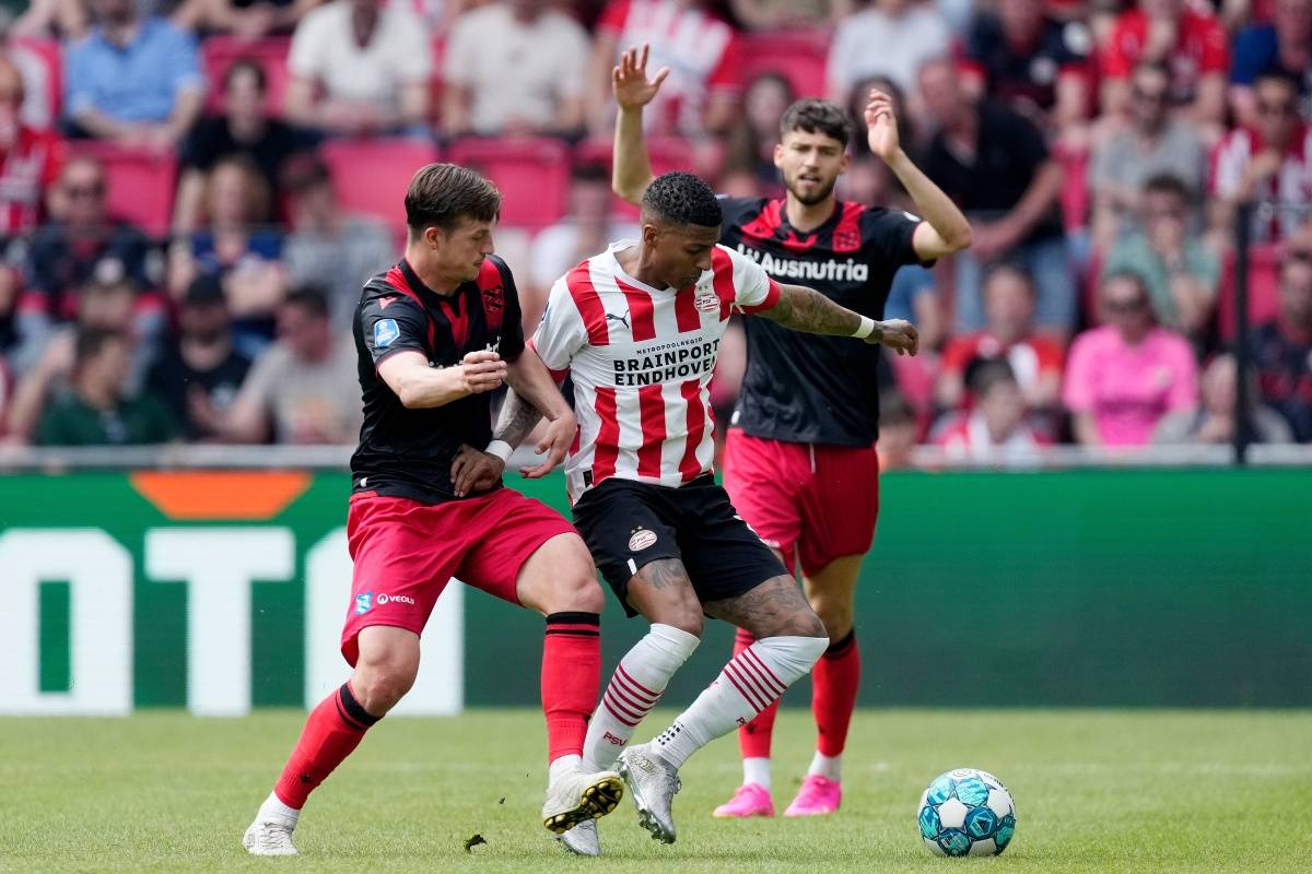 前冯潇霆所 前冯潇霆所