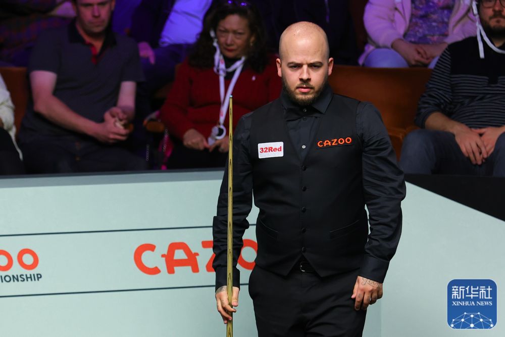 坚持租借 坚持租借