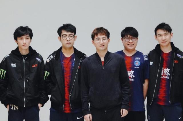 指定角度 指定角度